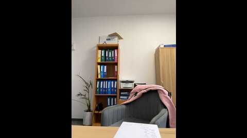 hii_lolla @ stripchat on 20231010