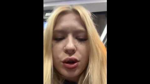 kiss_fm @ stripchat on 20231010