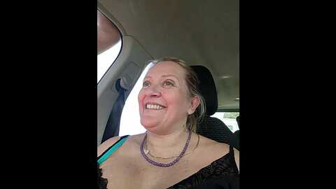 lady_charlyne @ stripchat on 20231010