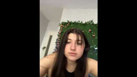 leilatinytraveler @ stripchat on 20231010