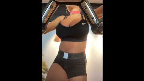 f3ckdolllucy @ stripchat on 20231011