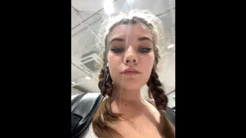 holy_tereza @ stripchat on 20231011