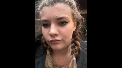 holy_tereza @ stripchat on 20231011