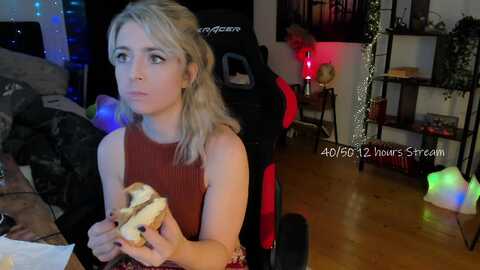 lisaonthemoon @ stripchat on 20231011