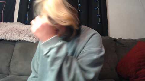 miacanela_xo @ stripchat on 20231011