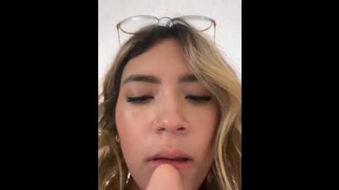 mila_morgan @ stripchat on 20231011