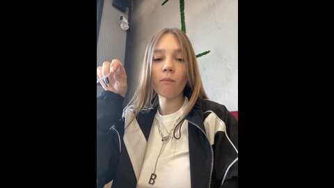 wow_dream @ stripchat on 20231011