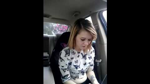 badgirl25sexy @ stripchat on 20231012