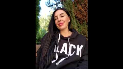 kalli_fornia @ stripchat on 20231012