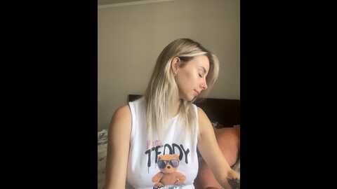 niki7377 @ stripchat on 20231012