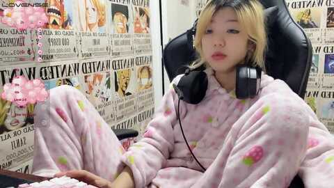 snakegirlqaq @ stripchat on 20231012