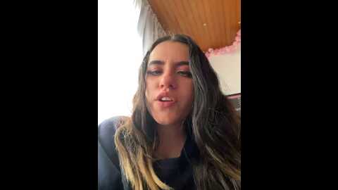 bubble_lu @ stripchat on 20231013