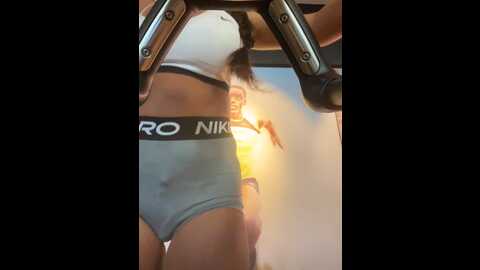 f3ckdolllucy @ stripchat on 20231013