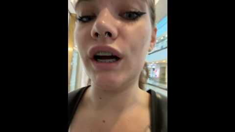 holy_tereza @ stripchat on 20231013