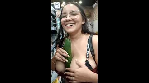 sweetsin2 @ stripchat on 20231013