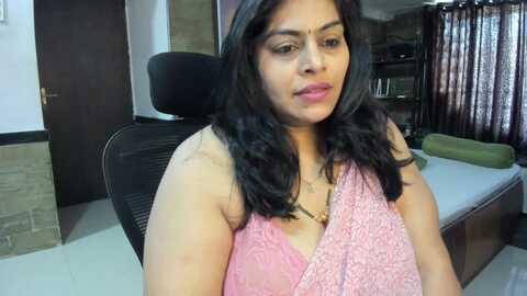 tarivishu23 @ stripchat on 20231013