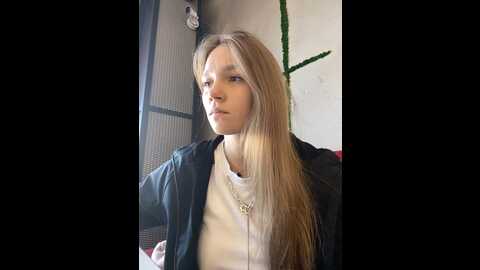 wow_dream @ stripchat on 20231013