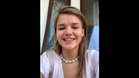 _miss_luna_