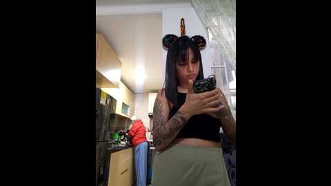 charlotte_stevenss_ @ stripchat on 20231014