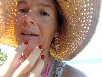 luna_natural @ stripchat on 20231014