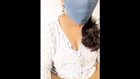 rising_smiler @ stripchat on 20231014