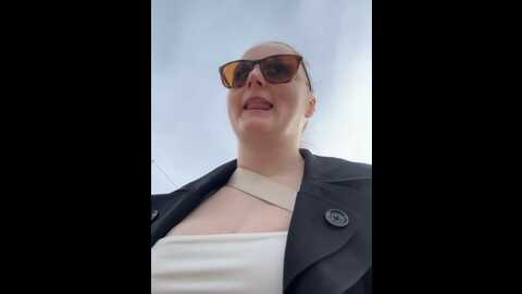 gingersnap33 @ stripchat on 20231015
