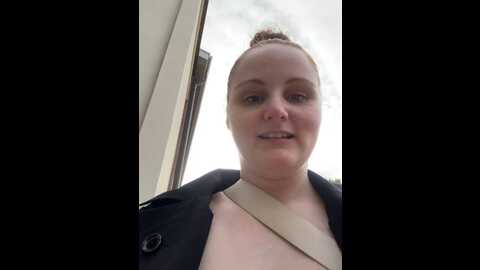 gingersnap33 @ stripchat on 20231015