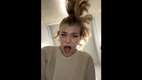 holy_tereza @ stripchat on 20231015