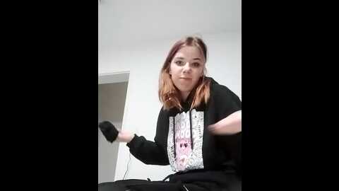 juliaundadem @ stripchat on 20231015