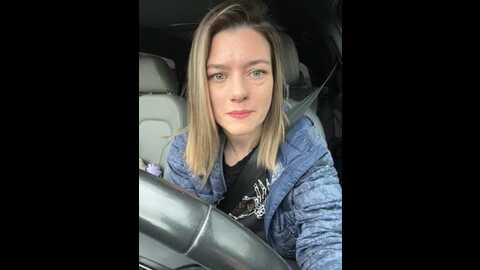 ladylena1 @ stripchat on 20231015