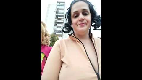 livinglavidamommy @ stripchat on 20231015