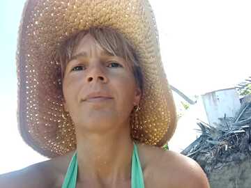 luna_natural @ stripchat on 20231015