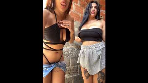 sexyfriends_ @ stripchat on 20231015