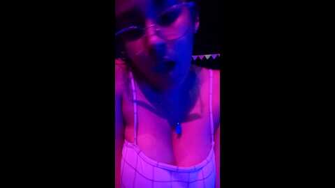 sweetsin2 @ stripchat on 20231015