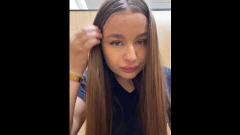 yourvalery @ stripchat on 20231015