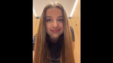 yourvalery @ stripchat on 20231015