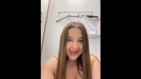 yourvalery @ stripchat on 20231015