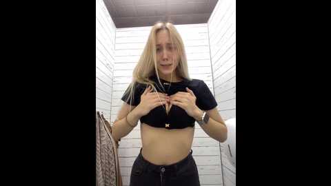 _hollyway_ @ stripchat on 20231016