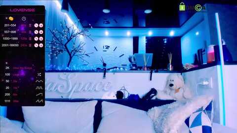 _juliaspace_ @ stripchat on 20231016