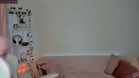 madelineevans @ stripchat on 20231016