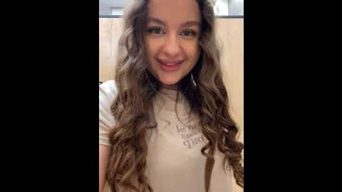 yourvalery @ stripchat on 20231016