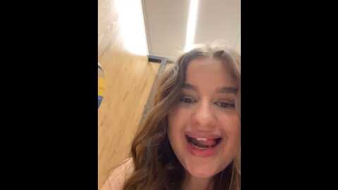 yourvalery @ stripchat on 20231016