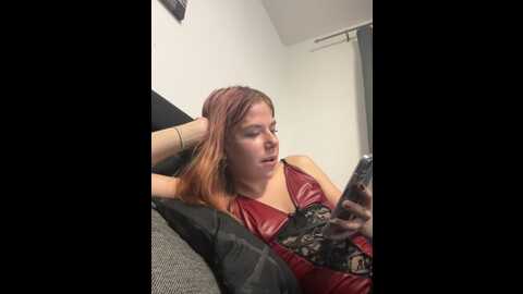 juliaundadem @ stripchat on 20231017