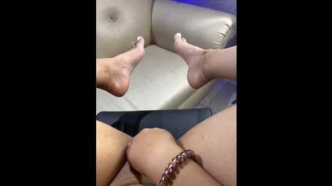 saritahot_69 @ stripchat on 20231017