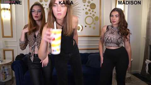 bright_diamods_054 @ stripchat on 20231018