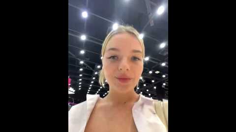 legally_blonde @ stripchat on 20231018