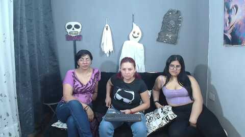 lesb_milf @ stripchat on 20231018