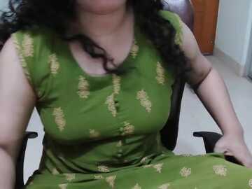 lipasharma @ stripchat on 20231018