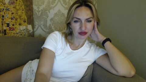 mallinia @ stripchat on 20231018