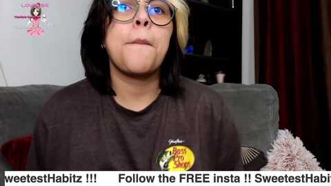 miacanela_xo @ stripchat on 20231018